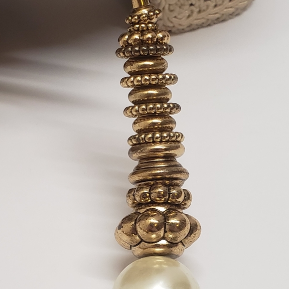 Vintage Gold Tone Metal & Faux Pearl Statement Necklace - Picture 6 of 12